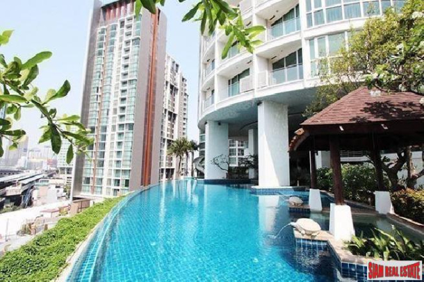 Sky Walk Condo | Large Quality Studio Condo - Unblocked Views on High Floor & Close to BTS Phra Khanong.-14