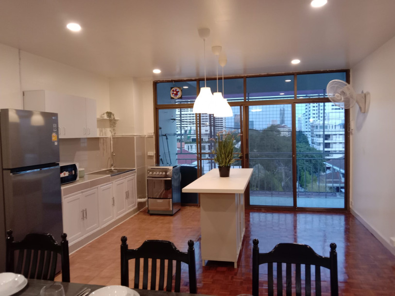 Swasdi Mansion | Spacious Pet Friendly  3 bedrooms and 2 bathrooms in Soi Sukhumvit 31-17