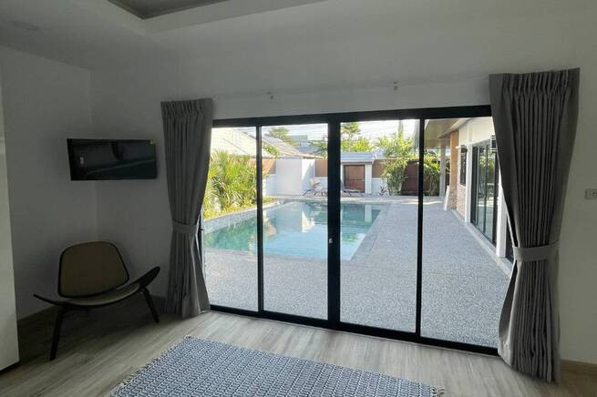 Private pool villa in Kathu 3 bedroom-11