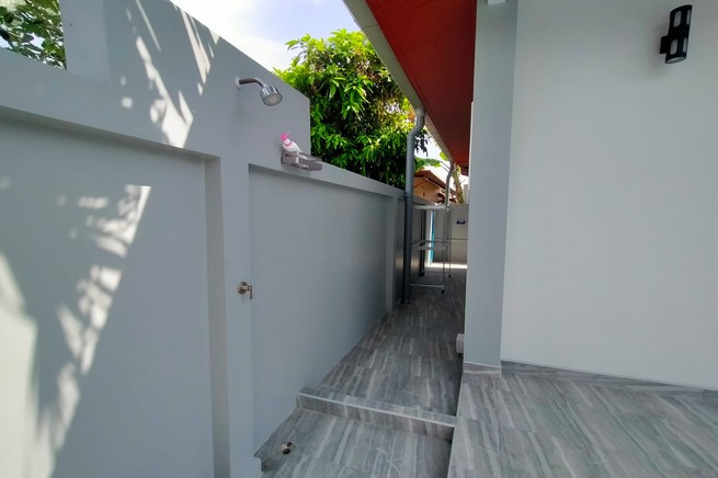 New Pool Villa 3Bed 4bath in Rawai-17