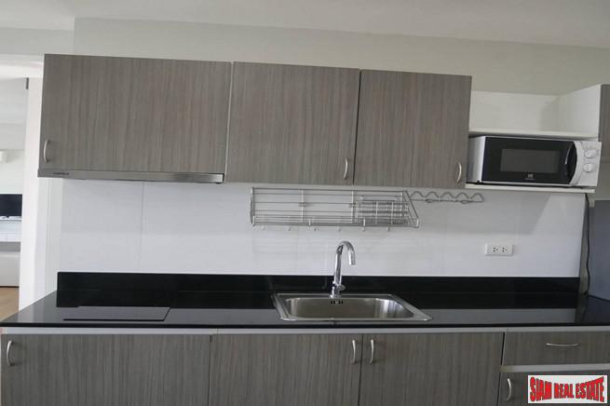 Ozone Kata // 1 Bedroom Modern Apartment Just in 10 mins walk to Kata Beach-13