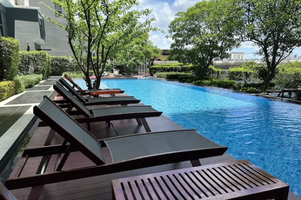 Ideo Mobi Sukhumvit 81 | Renovated Top Floor Duplex with Balcony at Sukhumvit 81, BTS On Nut-16